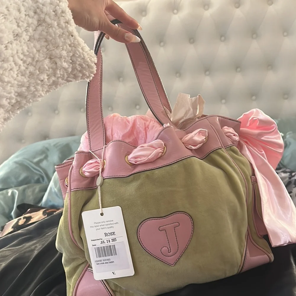 Juicy bag super cute in Nearly new condition - Picture 4 of 16